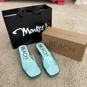 Beach by Matisse NWT shoes 💙sz 9